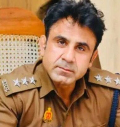संभल के CO अनुज चौधरी का हुआ ट्रांसफर ◆ उन्हें संभल से हटाकर अब चंदौसी सर्किल का सीओ बनाया गया है