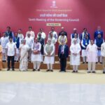 नई दिल्ली स्थित भारत मंडपम में शनिवार को नीति आयोग की 10वीं गवर्निंग काउंसिल की बैठक हुई, जिसकी अध्यक्षता प्रधानमंत्री नरेंद्र मोदी ने की। इस दौरान प्रधानमंत्री मोदी ने कहा कि हमें भविष्य के लिए तैयार शहरों पर काम करना चाहिए। उन्होंने कहा, "ग्रोथ, इनोवेशन और सस्टेनबिलिटी हमारे शहरों के विकास का इंजन होना चाहिए।" उन्होंने कहा कि विकास, नयापन और पर्यावरण को ध्यान में रखना ज़रूरी है। शहरों को ऐसा बनाना है कि वे आगे आने वाली चुनौतियों का सामना कर सकें।