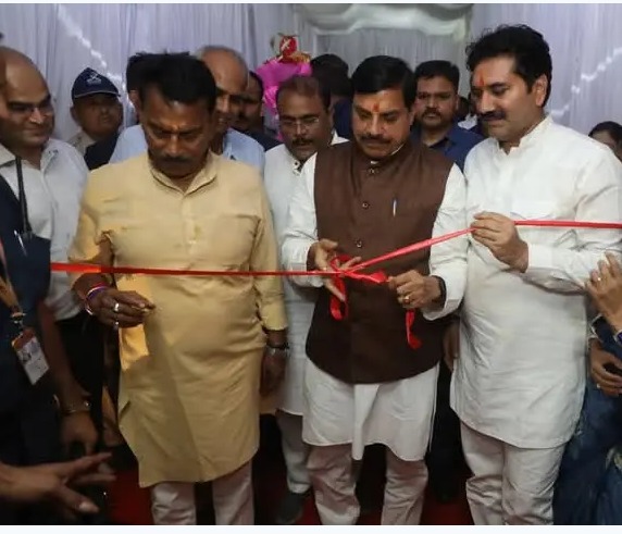 मुख्यमंत्री डॉ. मोहन यादव ने चाचा नेहरू बाल चिकित्सालय के कायाकल्पित स्वरूप का किया लोकार्पण।