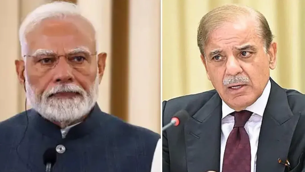 जम्मू-कश्मीर के पहलगाम में 22 अप्रैल को हुए चरमपंथी हमले के बाद से भारत और पाकिस्तान के बीच तनाव लगातार बढ़ रहा है. डायरेक्टरेट जनरल ऑफ़ फॉरेन ट्रेड यानी डीजीएफ़टी ने पाकिस्तान के साथ सभी तरह के आयात पर पूरी तरह से रोक लगा दी है. वहीं, डायरेक्टरेट जनरल ऑफ़ शिपिंग ने आदेश जारी कर कहा है कि पाकिस्तान के जहाजों को भारत के बंदरगाहों पर एंट्री नहीं दी जाएगी. पहलगाम हमले के बाद से ही भारत और पाकिस्तान ने एक-दूसरे के खिलाफ कई कदम उठाए हैं जिनमें भारत की ओर से सिंधु जल संधि को निलंबित करना शामिल है. इसके बाद दोनों देशों ने एक-दूसरे के लिए एयरस्पेस को भी बंद कर रखा है.