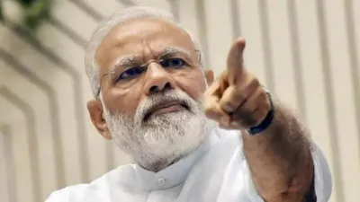 मिली जानकारी के मुताबिक भारत-पाक तनाव के बीच भारत सरकार ने बड़ा फैसला लिया है. सरकार की तरफ से कहा गया है कि किसी भी आतंकी हमले को युद्ध माना जाएगा, हमले का करारा जवाब दिया जाएगा.