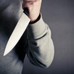 भोपाल में बीच रोड चाकू से हत्या!