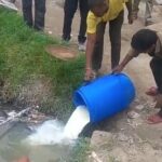 फाजलपुर फाटक के पास मिलावटी पनीर बनाने का कारखाना पकड़ा गया। खाद्य एवं सुरक्षा विभाग की टीम ने छापेमारी कर दो सगे भाइयों और उनके नौकर को गिरफ्तार किया। मौके से 6 क्विंटल दूध और 60 किलोग्राम पनीर बरामद हुआ और रिफाइंड, पाउडर दूध व अन्य सामान नष्ट कराया गया।