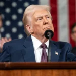 अमेरिकी राष्ट्रपति डोनाल्ड ट्रंप ने शुक्रवार (1 अगस्त, 2025) को भारत के रूस से तेल खरीदने पर संभावित रोक की खबरों पर प्रतिक्रिया देते हुए इसे एक अच्छा कदम बताया.ट्रंप ने कहा, कि मैंने सुना है कि भारत अब रूस से तेल नहीं खरीदेगा. मुझे नहीं पता कि यह सही है या गलत. यह एक अच्छा कदम है. देखते हैं क्या होता है. यह बयान ऐसे समय आया है जब अमेरिका यूक्रेन युद्ध के बीच रूस की कमाई को सीमित करने की दिशा में अंतरराष्ट्रीय दबाव बना रहा है. #DonaldTrump #USA #India #Russia #Oil #Hindinews #News