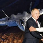 रूस के राष्ट्रपति व्लादिमीर पुतिन का आज भारत दौरे का दूसरा दिन है। इसी के साथ दोनों देशों के मजबूत रिश्तों को एक नई गति मिलने की संभावना है। व्यापार और सामरिक-कूटनीतिक समझौतों के साथ-साथ दोनों देशों की निगाह एक बार फिर रक्षा समझौतों पर होगी। दरअसल, भारत के रिश्ते रूस से उस समय से स्थापित हैं, जब सोवियत संघ का विघटन तक नहीं हुआ था। भारत उस दौर से ही अपनी रक्षा खरीद के लिए रूस पर निर्भर था। बीते कुछ वर्षों में भारत ने अपनी रक्षा जरूरतों के लिए फ्रांस, इस्राइल और अमेरिका का रुख जरूर किया है, लेकिन अब भी भारत की ज्यादातर रक्षा आपूर्ति रूस से ही होती है।