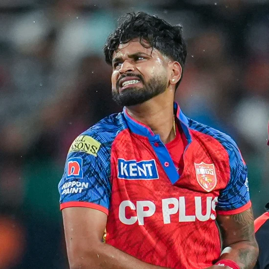 आकाश चोपड़ा ने श्रेयस अय्यर की कप्तानी पर उठाए सवाल; MI vs DC मुकाबले में मुंबई मजबूत दावेदार