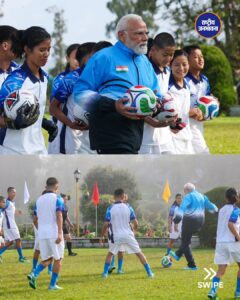 सिक्किम में बच्चों संग पीएम मोदी ने खेला फुटबॉल