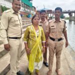 उज्जैन में महिला को डूबने से बचाया